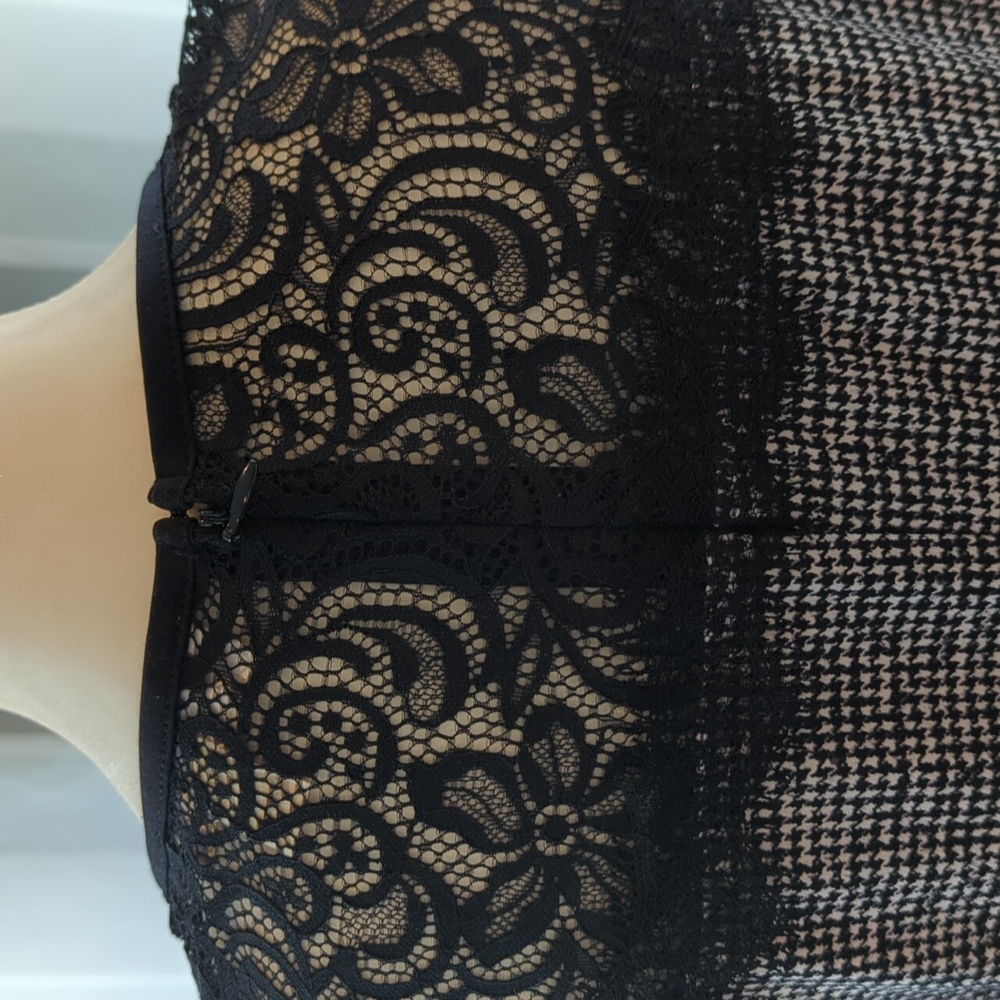 Michael Kors Black and White Midi Dress - Picture 4 of 4